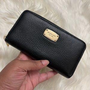 Black Michael Kors Wallet